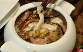 冬蟲(chóng)夏草這樣燉,營(yíng)養(yǎng)翻倍還不踩雷